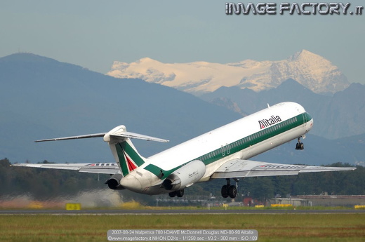 2007-08-24 Malpensa 780 I-DAWE McDonnell Douglas MD-80-90 Alitalia